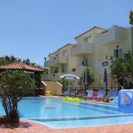 Sofia Studios & Apts Ayía Marína Exterior foto