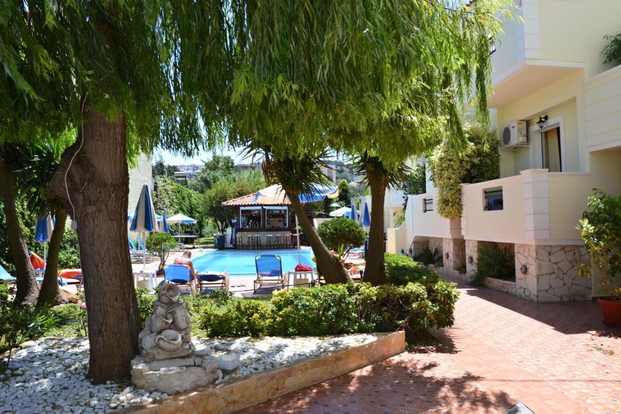 Sofia Studios & Apts Ayía Marína Exterior foto